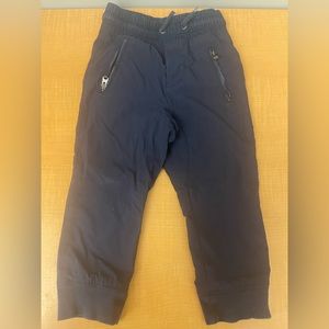 Gap Dark Blue Lined Hybrid Joggers in Blue size 3T